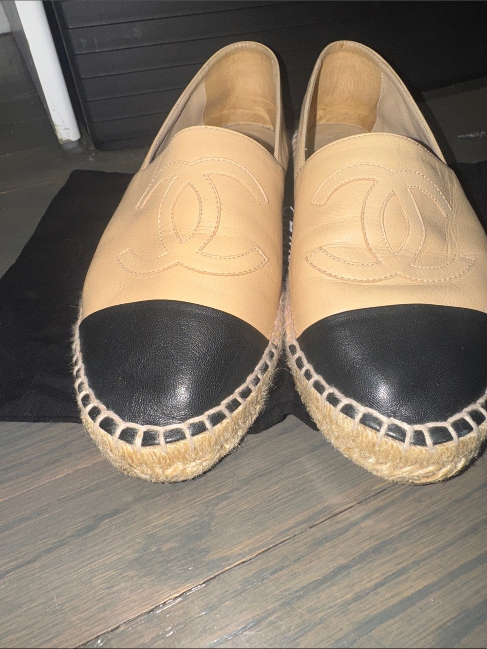 CHANEL Beige Leather Espadrille Flats with Black Cap Toe - Picture 3 of 8
